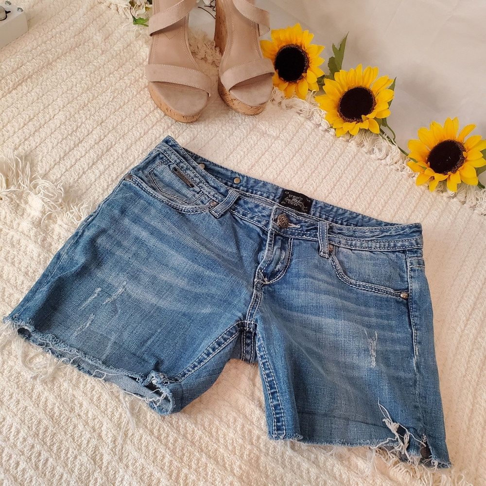 Bebock For Express shorts